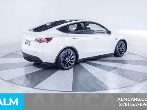 Used 2023 Tesla Model Y Performance AWD/4WD image 10
