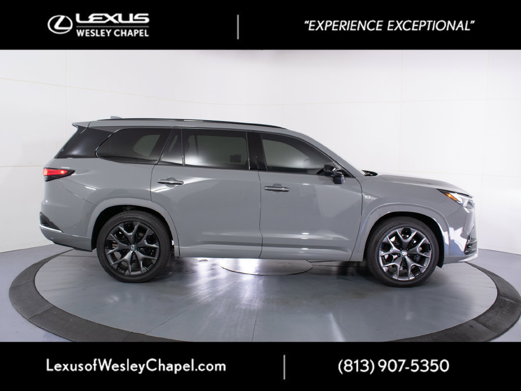 New 2026 Lexus TX 500h AWD w/ Technology Package image 2