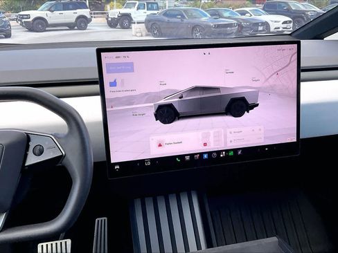 Used 2024 Tesla Cybertruck AWD Crew Cab image 15