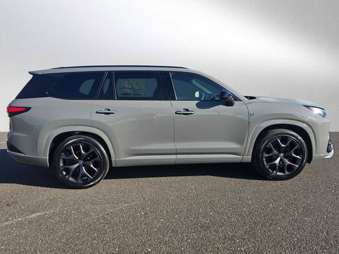 New 2026 Lexus TX 500h AWD image 2