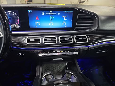 Certified 2024 Mercedes-Benz GLE 580 4MATIC image 11