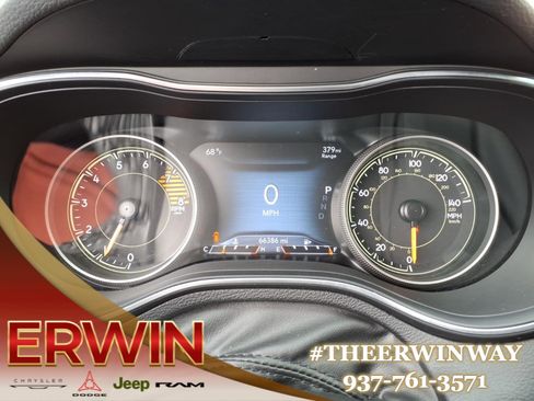 Used 2021 Jeep Cherokee Latitude Lux w/ Comfort/Convenience Group AWD/4WD image 16