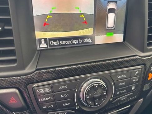Certified 2020 Nissan Pathfinder SL FWD image 9