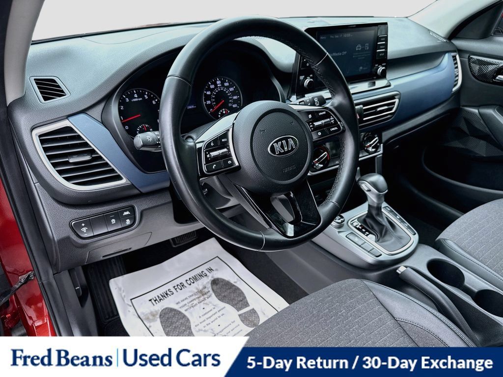 Used 2021 Kia Seltos S AWD/4WD image 11