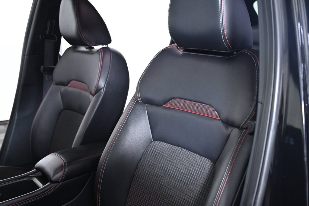 Certified 2025 Nissan Kicks SR AWD/4WD image 22