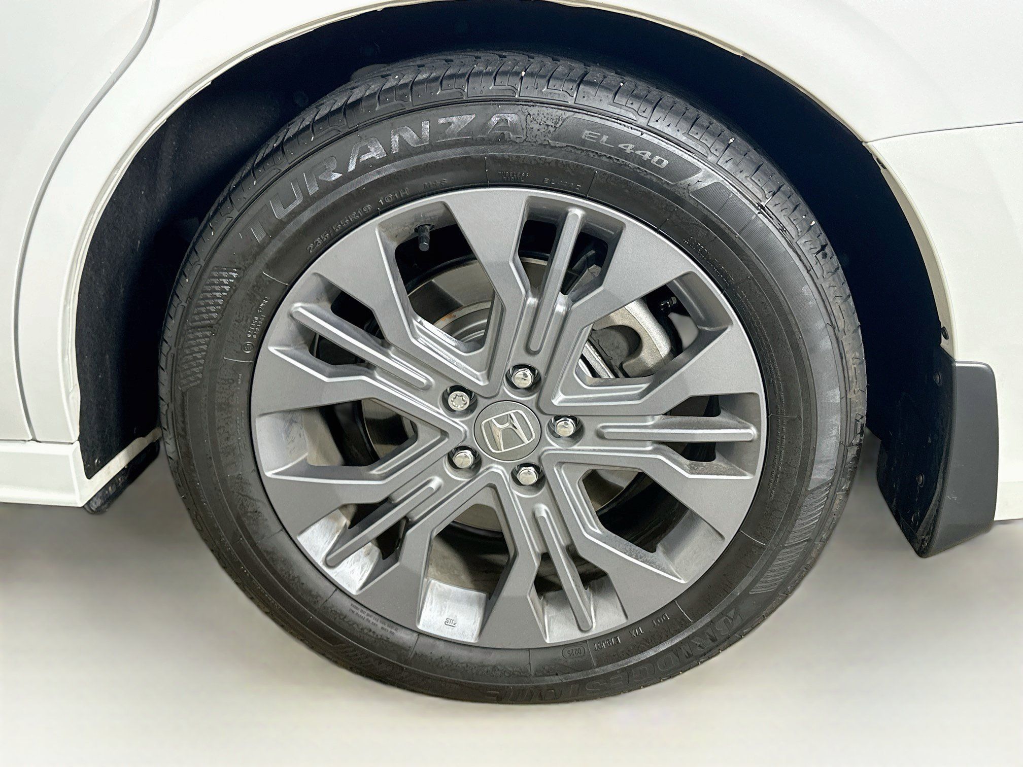 Used 2025 Honda Odyssey Touring image 11