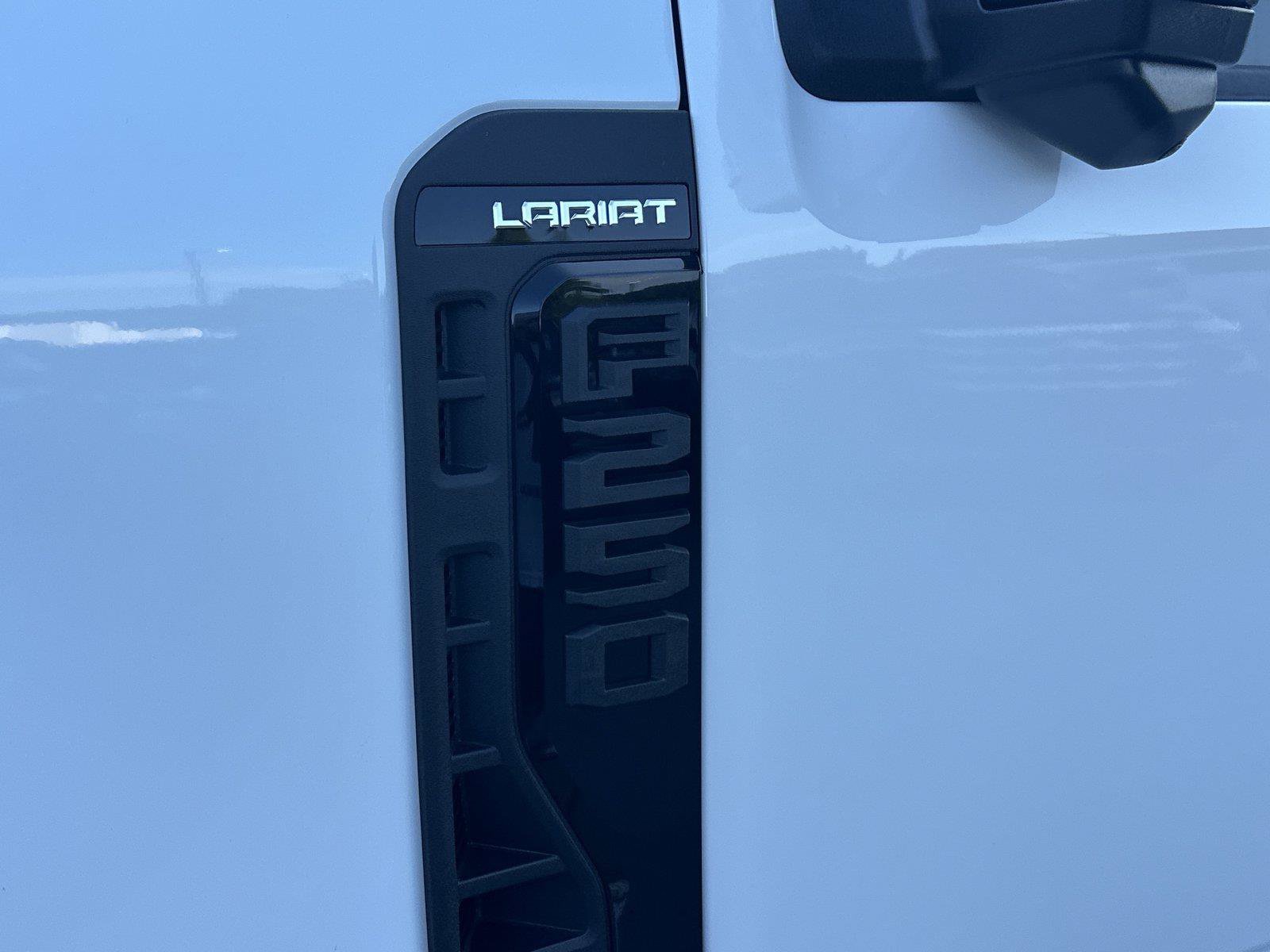 New 2026 Ford F250 Lariat w/ Black Appearance Package AWD/4WD image 15
