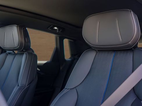 New 2026 Cadillac Lyriq Luxury w/ LPO, Floor Liner Package AWD/4WD image 11