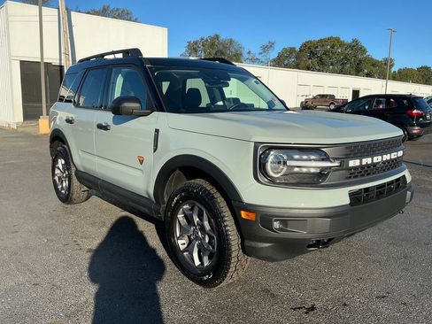 Used 2024 Ford Bronco Sport Badlands image 10