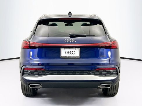 Used 2025 Audi Q5 Premium Plus w/ Premium Plus AWD/4WD image 7
