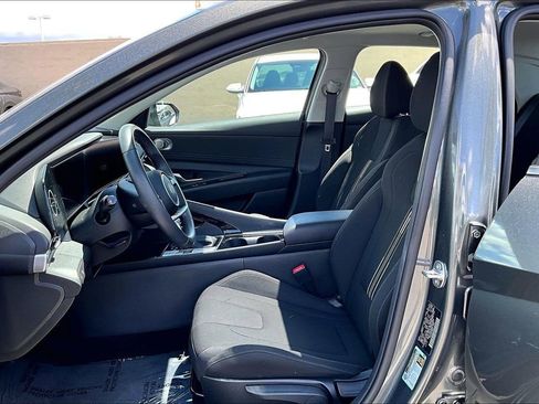 Certified 2025 Hyundai Elantra SEL image 14