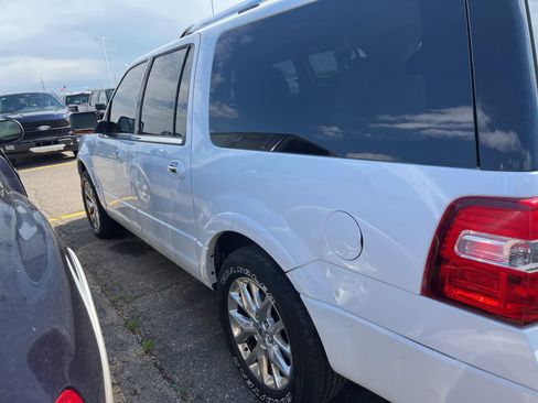 Used 2015 Ford Expedition EL Limited w/ Equipment Group 301A image 8