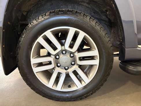 Used 2013 Toyota 4Runner Limited AWD/4WD image 47