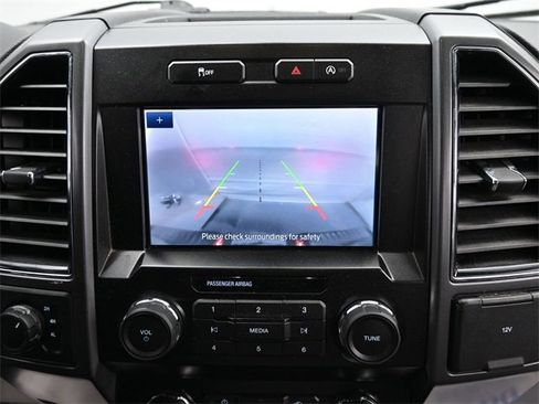 Used 2020 Ford F150 XLT image 16