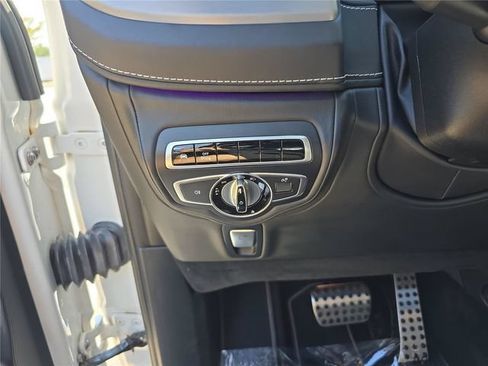 Certified 2022 Mercedes-Benz G 63 AMG 4MATIC image 35