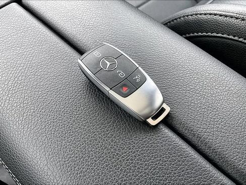 Certified 2024 Mercedes-Benz GLE 350 4MATIC image 39