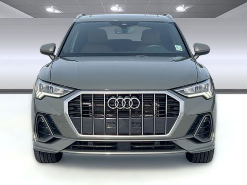 Certified 2025 Audi Q3 2.0T Premium Plus w/ Premium Plus Package image 6