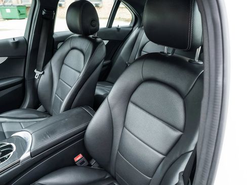 Used 2021 Mercedes-Benz C 300 Sedan image 21
