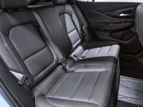 Used 2025 Buick Envista Sport Touring w/ Convenience I Package FWD image 11