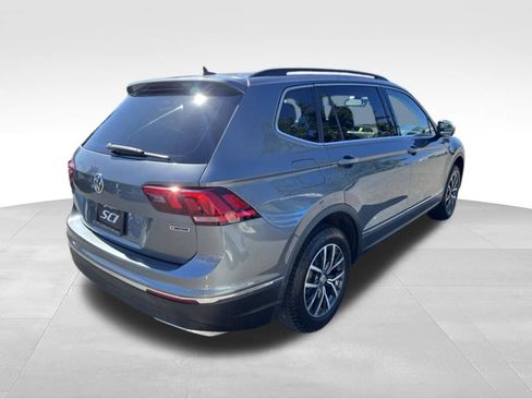 Used 2020 Volkswagen Tiguan SE AWD/4WD image 6