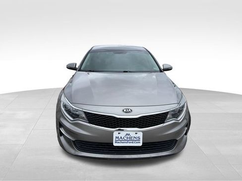 Used 2018 Kia Optima LX w/ 17" Alloy Wheels Package FWD image 9