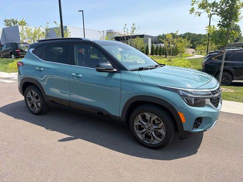 Used 2024 Kia Seltos S AWD/4WD image 11