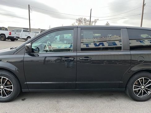 Used 2019 Dodge Grand Caravan GT image 5