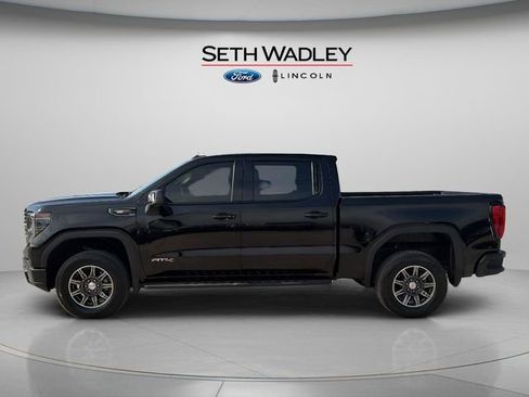 Used 2024 GMC Sierra 1500 AT4 w/ Technology Package image 4
