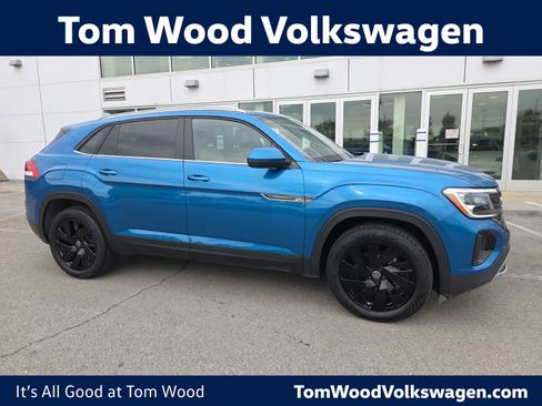 Certified 2024 Volkswagen Atlas Cross Sport SE AWD/4WD image 1