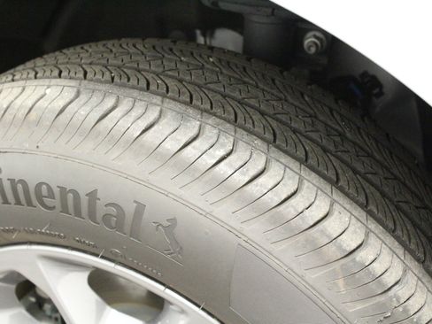Used 2025 Ford Maverick XLT FWD image 10