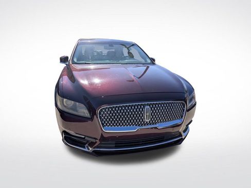 Used 2017 Lincoln Continental Select FWD image 2