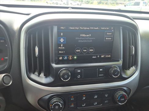 Used 2020 Chevrolet Colorado LT w/ Safety Package RWD image 19