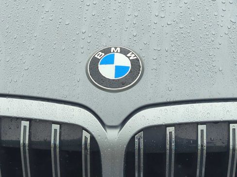 Certified 2023 BMW X7 xDrive40i w/ Premium Package image 12