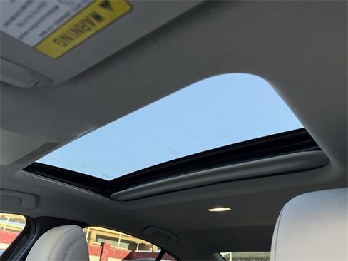 Used 2019 MAZDA MAZDA3 Sedan w/ Premium Package image 23