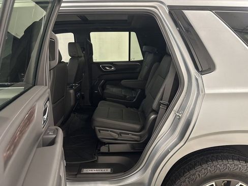 Used 2024 Chevrolet Tahoe Z71 w/ Luxury Package image 15