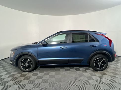 New 2026 Kia Niro EX image 8