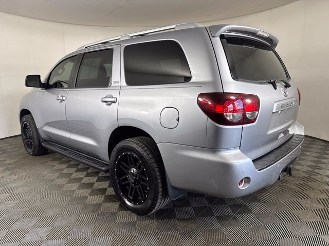 Used 2019 Toyota Sequoia SR5 AWD/4WD image 6
