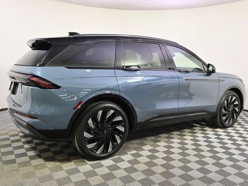 New 2026 Lincoln Nautilus Reserve w/ Jet Appearance Package image 7