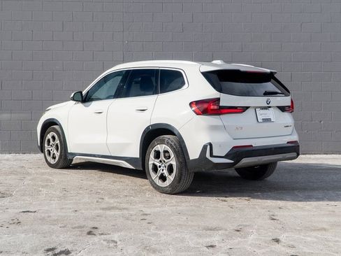 Used 2025 BMW X1 xDrive28i image 3