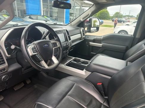 Used 2021 Ford F350 Lariat w/ Lariat Ultimate Package AWD/4WD image 13