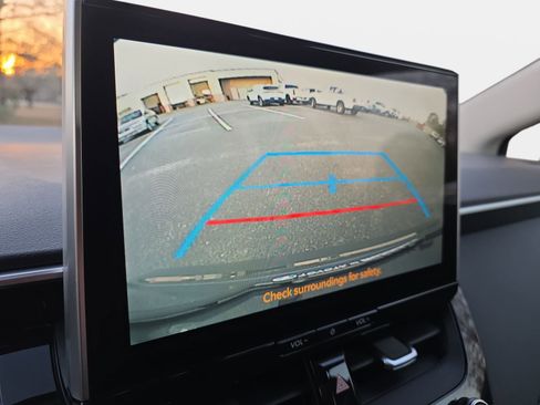 Used 2025 Toyota Corolla XLE image 22