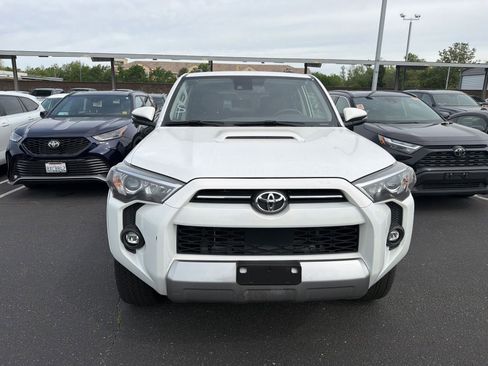 Used 2024 Toyota 4Runner TRD Off-Road Premium image 3