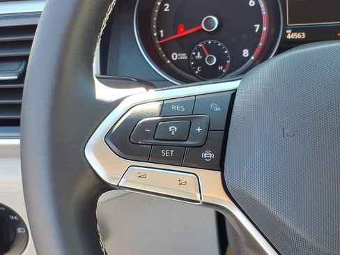 Used 2021 Volkswagen Atlas SE w/ Panoramic Sunroof Package image 20