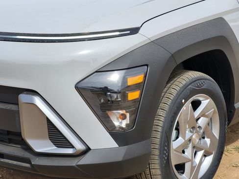New 2026 Hyundai Kona SE AWD/4WD image 5
