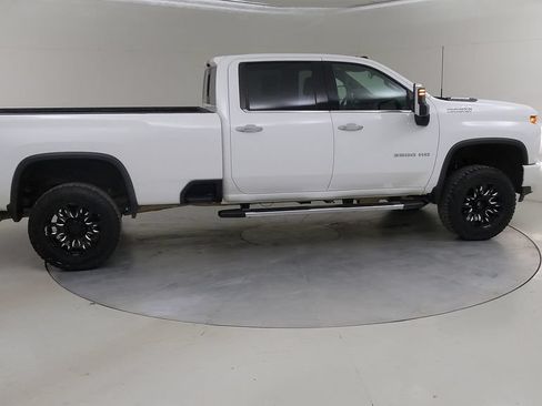 Used 2022 Chevrolet Silverado 3500 High Country AWD/4WD image 12
