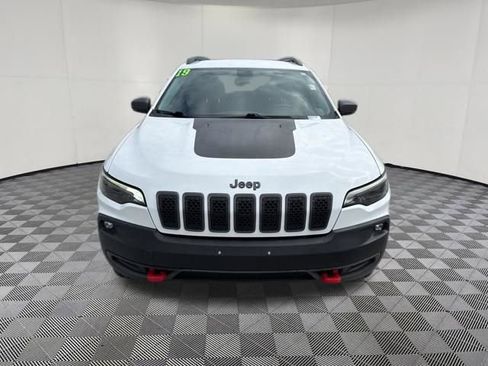 Used 2019 Jeep Cherokee Trailhawk w/ Cold Weather Group AWD/4WD image 14