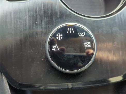 Used 2023 Nissan Rogue SV image 14