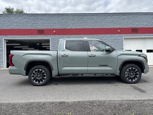 New 2026 Toyota Tundra Limited AWD/4WD image 2