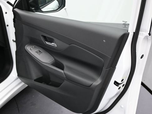 New 2027 Nissan Sentra S w/ Floor Mat Package FWD image 7