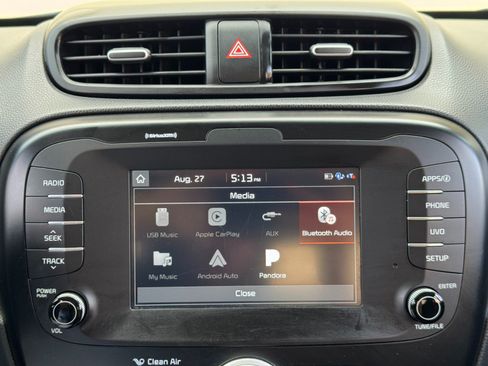Used 2019 Kia Soul + FWD image 22